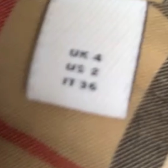 💯%❤️🫶🏻 authentic burberry shirt and pants ❤️🫶🏻 - Picture 8 of 12